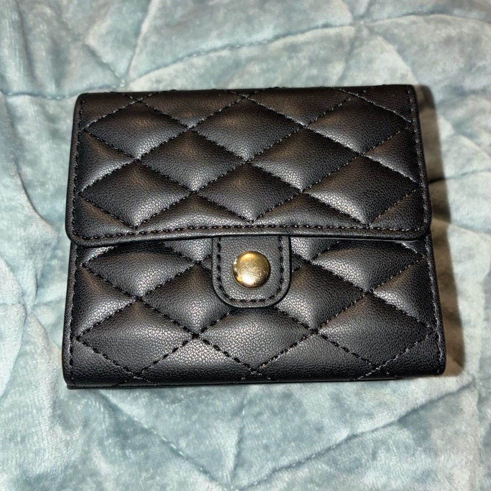 Black Quilted Crossbody Phone Wallet Case w/ Strap – Card Holder Purse